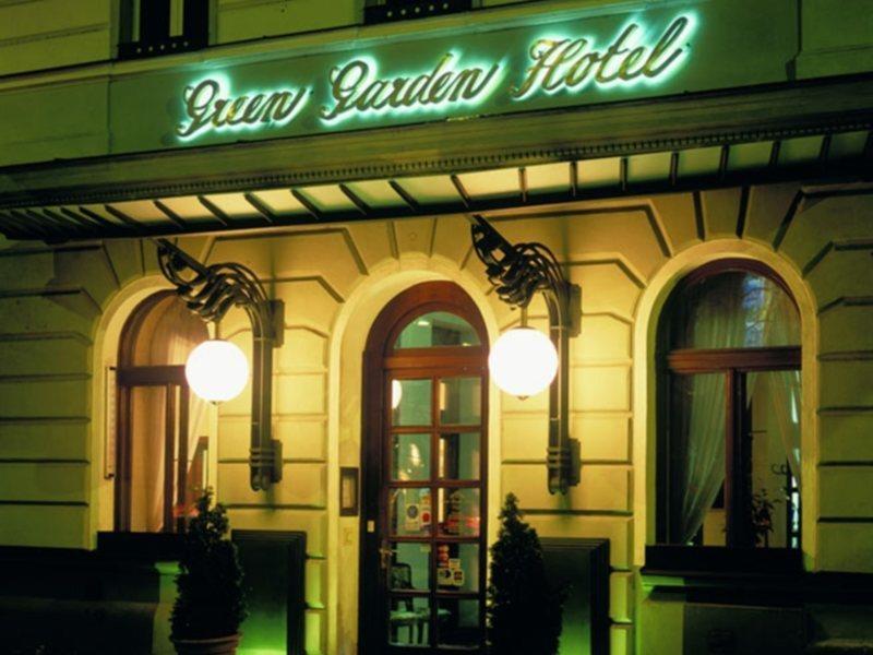 Green Garden Hotel Prague Exterior photo